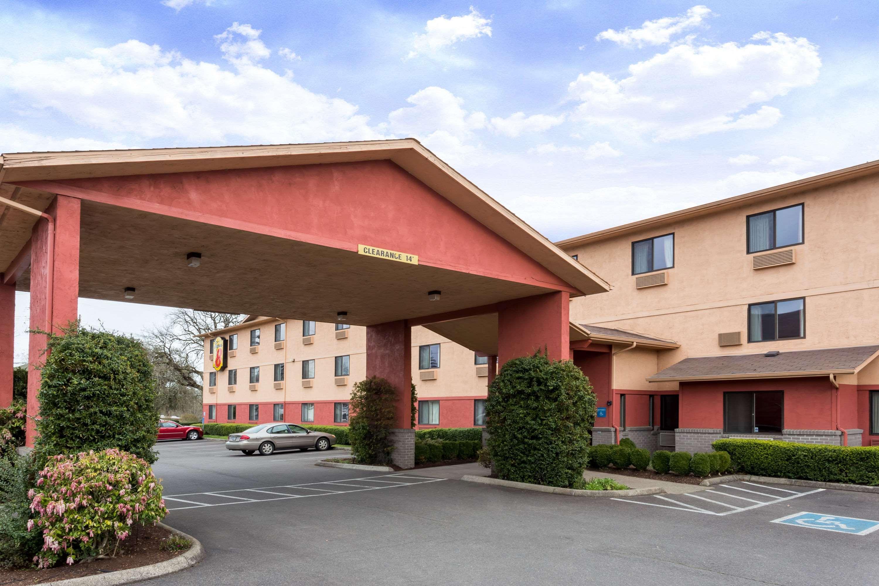 Super 8 By Wyndham Corvallis Exteriér fotografie