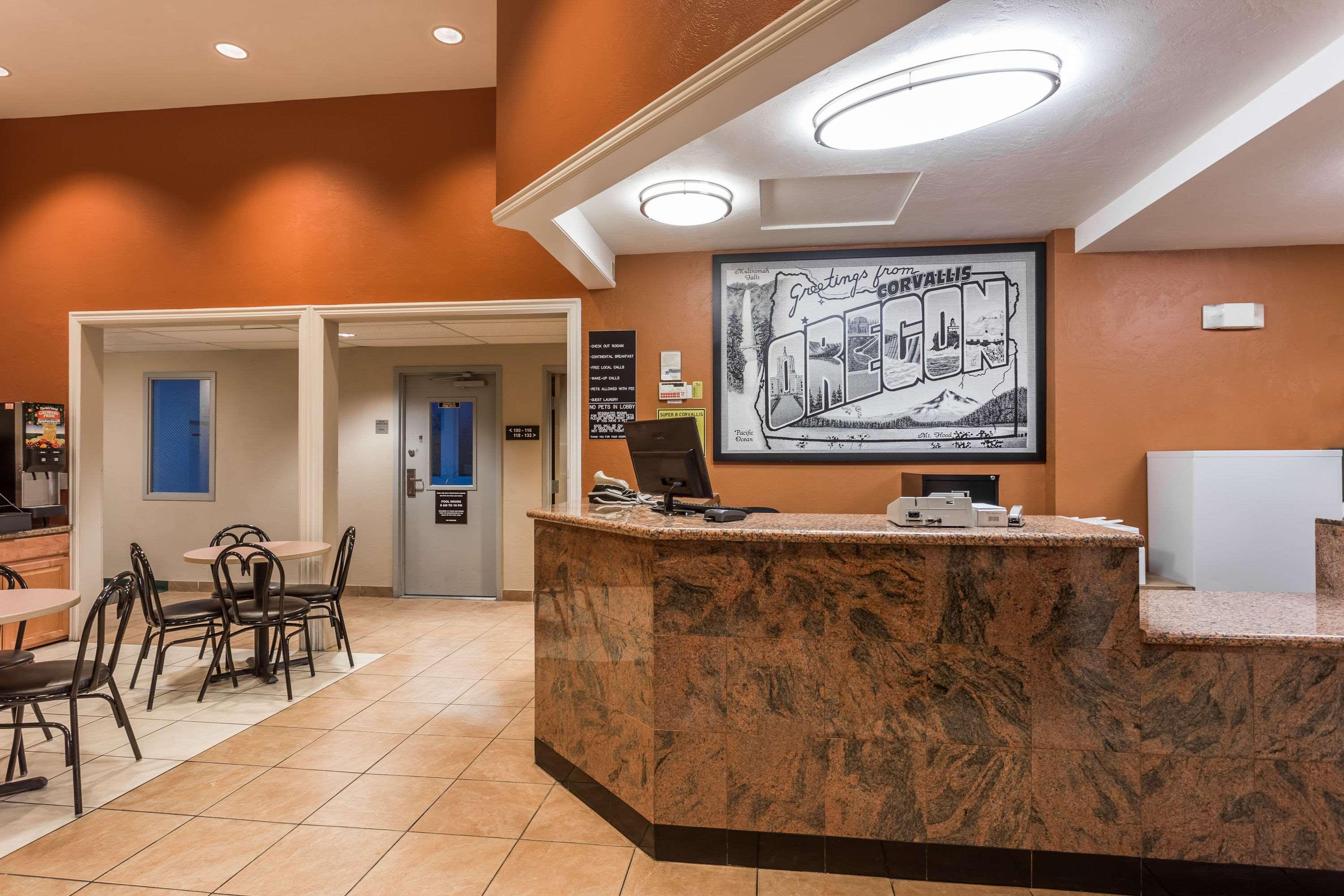Super 8 By Wyndham Corvallis Exteriér fotografie